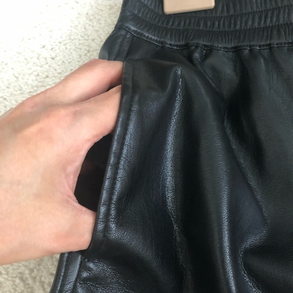 Babaton black slip on faux/ vegan leather mini dress with big two side pockets M - Picture 10 of 15
